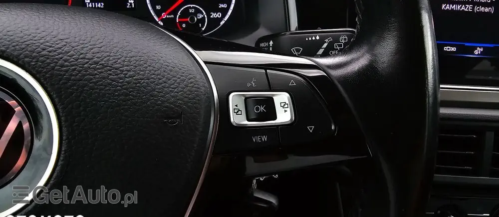 VOLKSWAGEN Polo 1.0 TSI