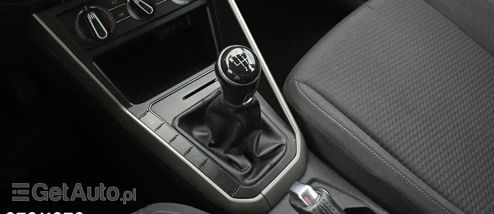 VOLKSWAGEN Polo 1.0 TSI