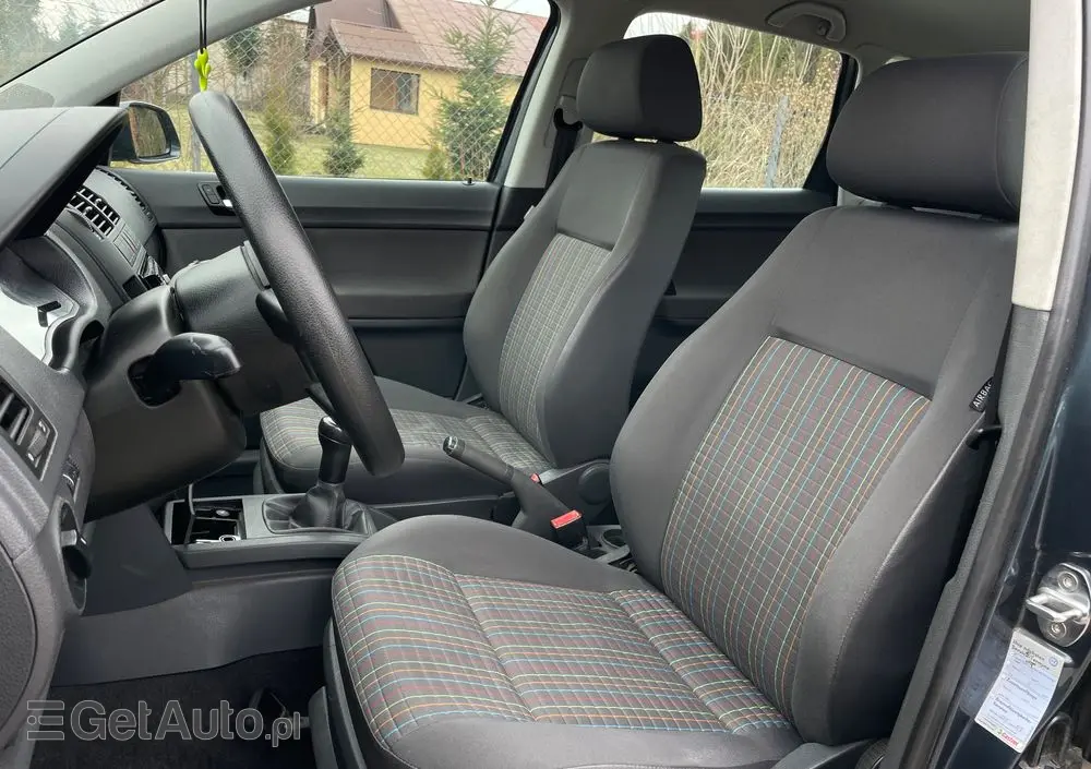 VOLKSWAGEN Polo 1.4