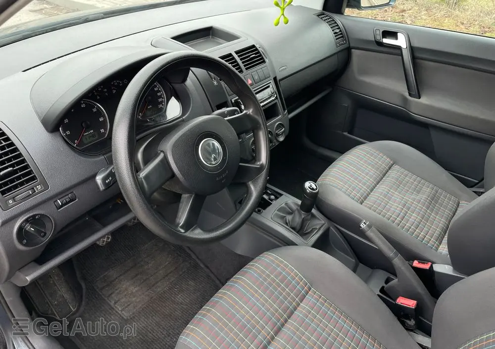 VOLKSWAGEN Polo 1.4