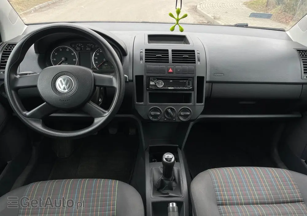 VOLKSWAGEN Polo 1.4