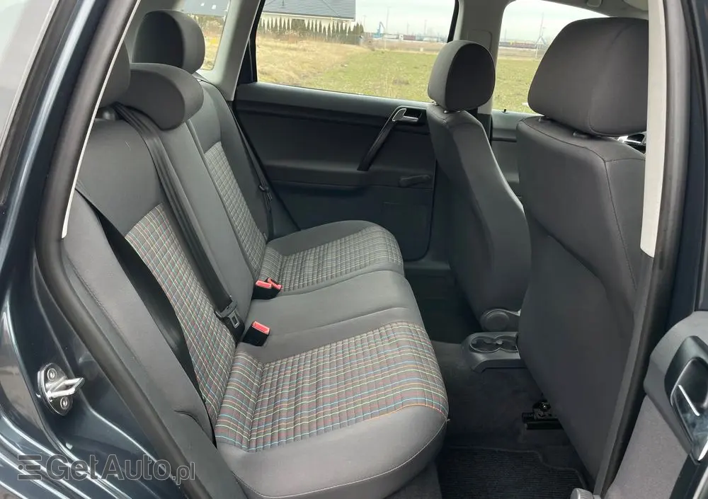 VOLKSWAGEN Polo 1.4