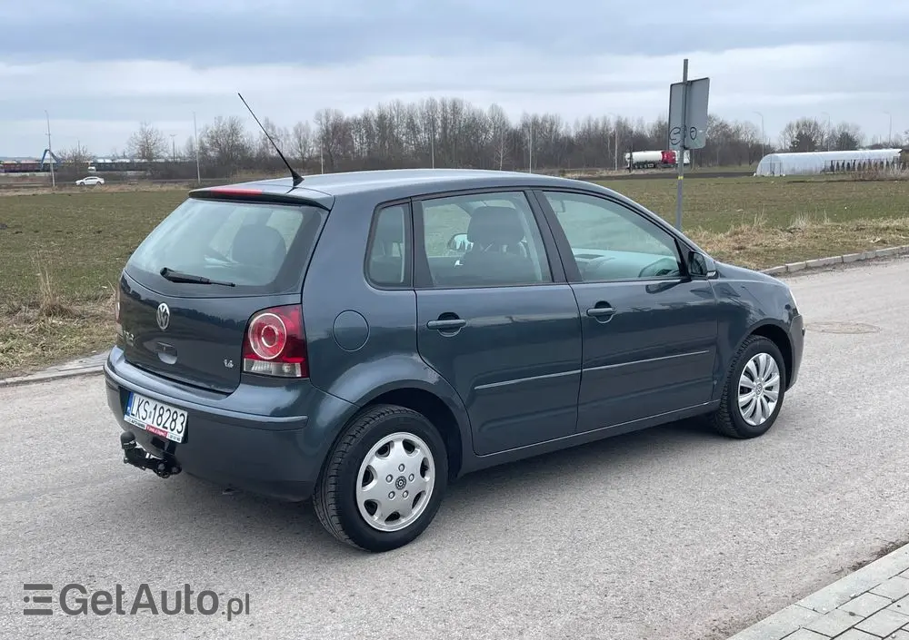 VOLKSWAGEN Polo 1.4