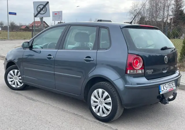 VOLKSWAGEN Polo 1.4