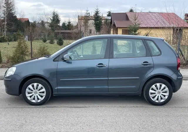 VOLKSWAGEN Polo 1.4