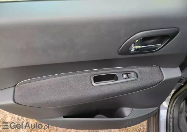 PEUGEOT 3008 120 VTi Active