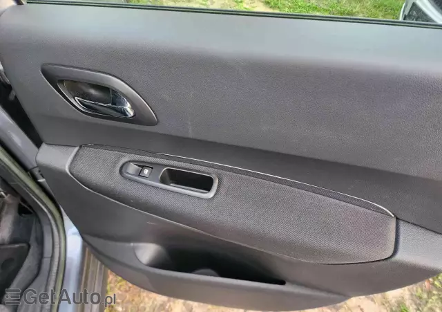 PEUGEOT 3008 120 VTi Active