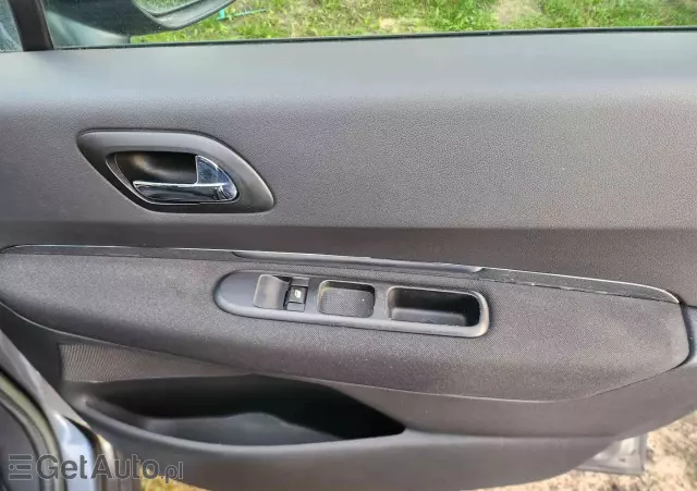 PEUGEOT 3008 120 VTi Active