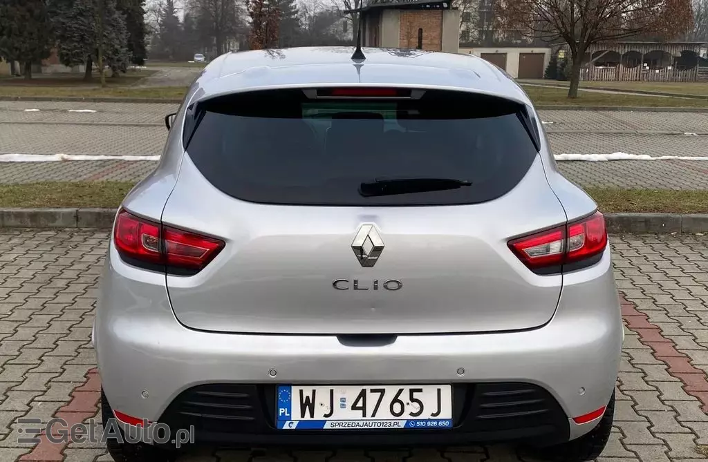 RENAULT Clio 
