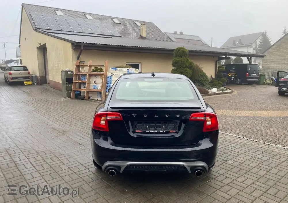 VOLVO S60 D3 R-Design