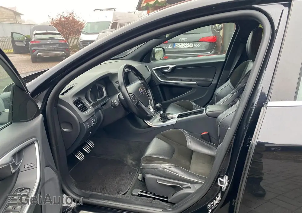 VOLVO S60 D3 R-Design