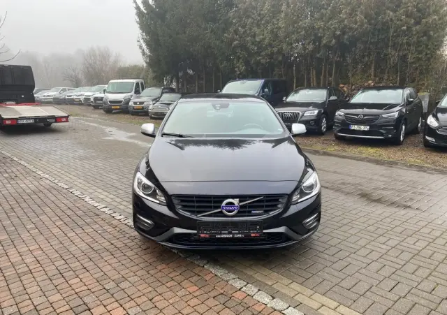 VOLVO S60 D3 R-Design