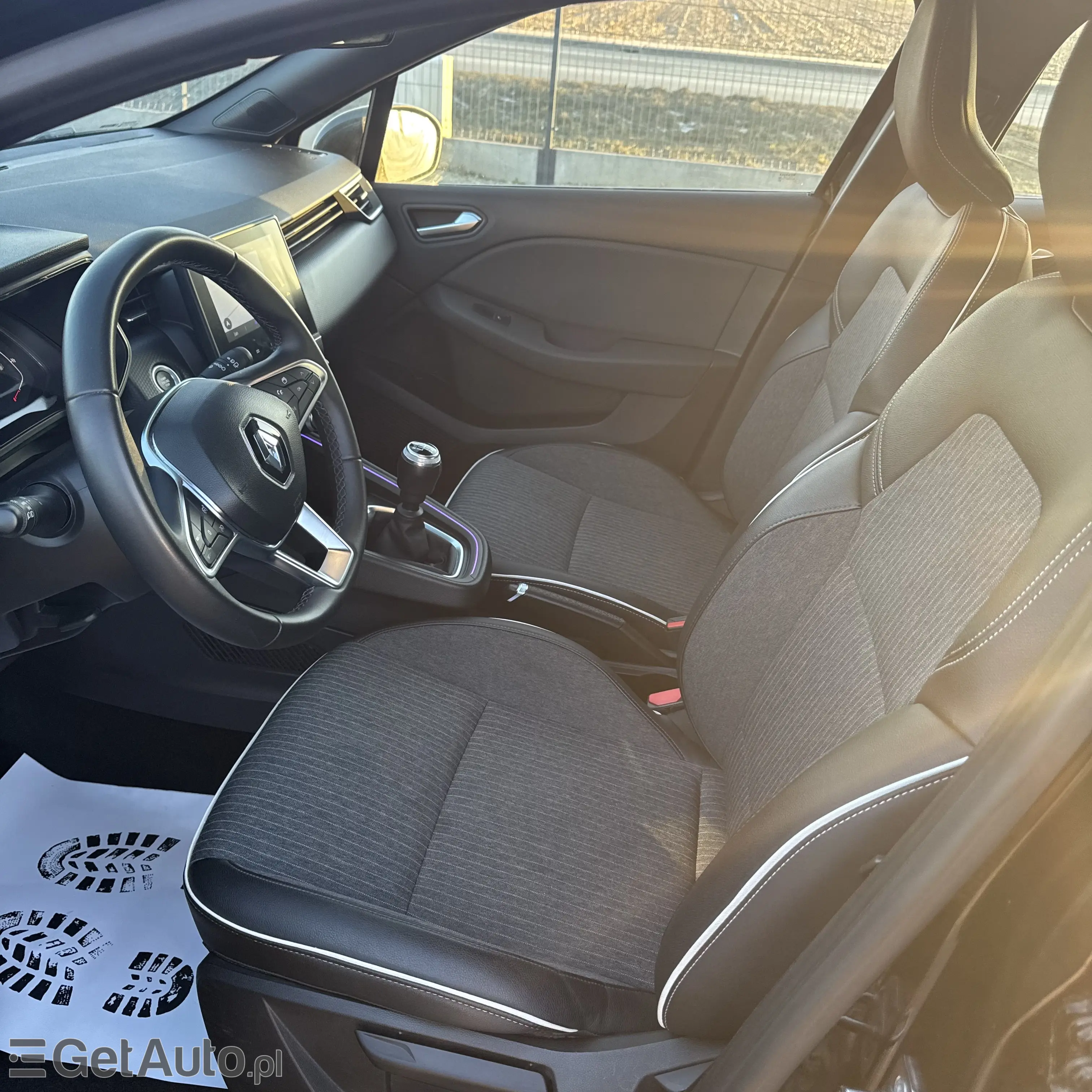 RENAULT Clio Intens 90