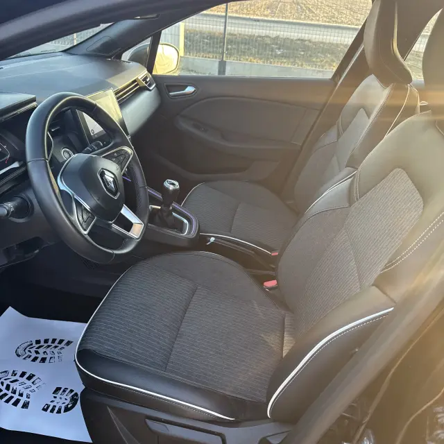 RENAULT Clio Intens 90