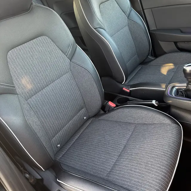 RENAULT Clio Intens 90