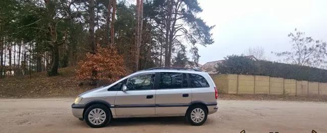 OPEL Zafira 