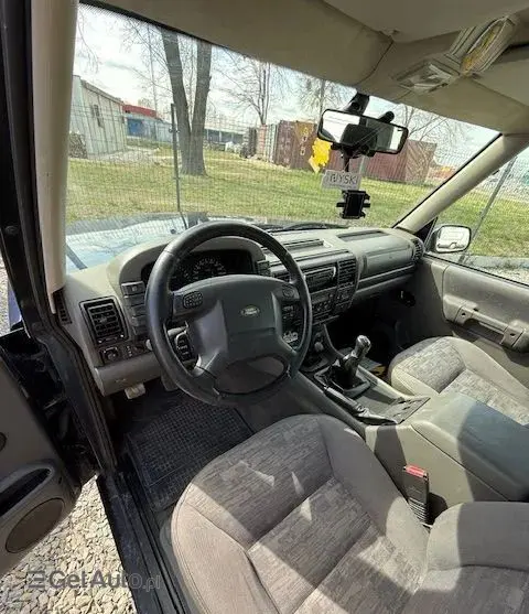 LAND ROVER Discovery 