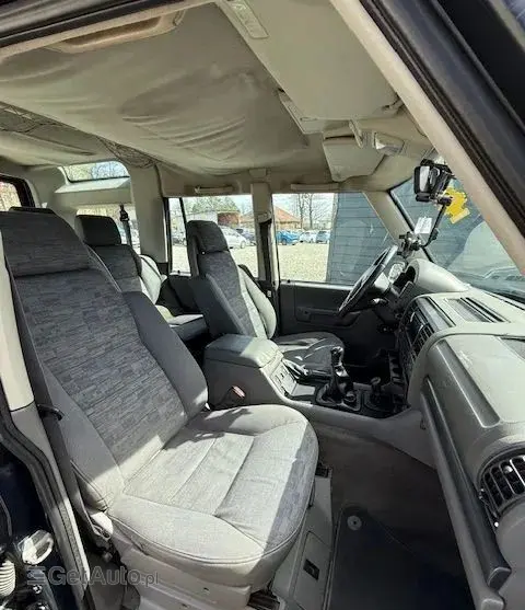 LAND ROVER Discovery 