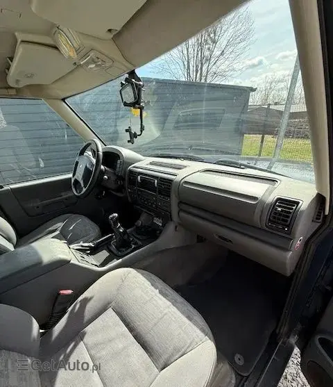 LAND ROVER Discovery 