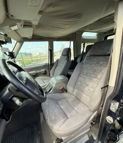 LAND ROVER Discovery 