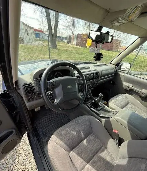 LAND ROVER Discovery 
