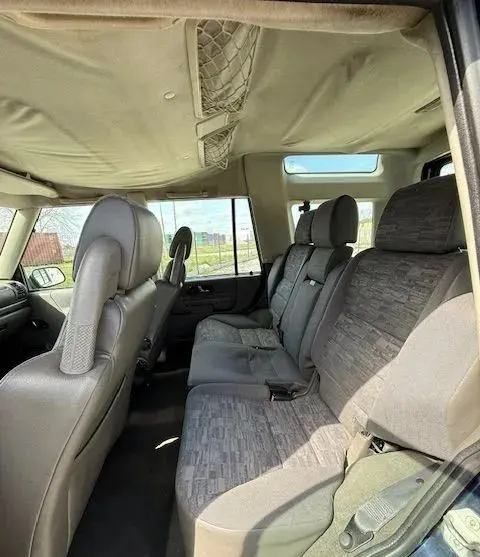 LAND ROVER Discovery 