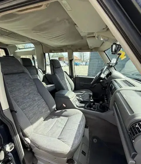 LAND ROVER Discovery 