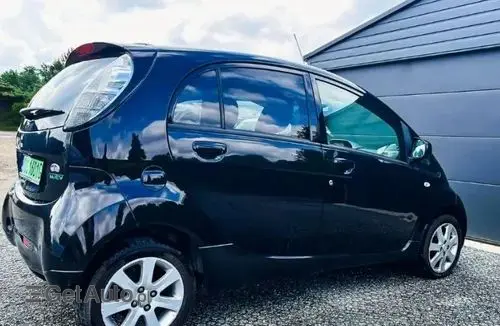 MITSUBISHI I-MiEV 