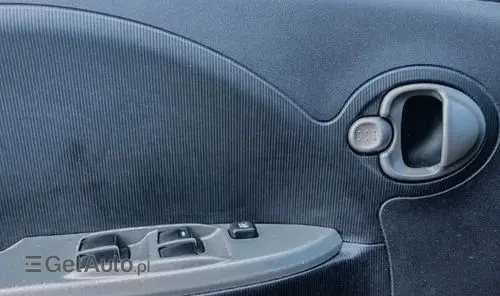 MITSUBISHI I-MiEV 
