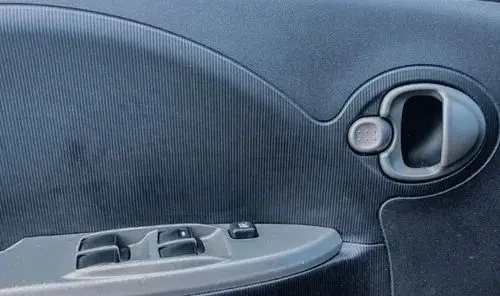 MITSUBISHI I-MiEV 