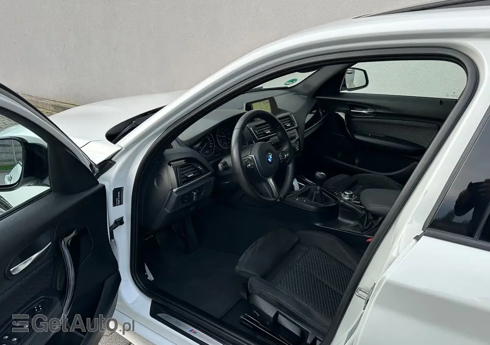 BMW Seria 1 120d Edition M Sport Shadow