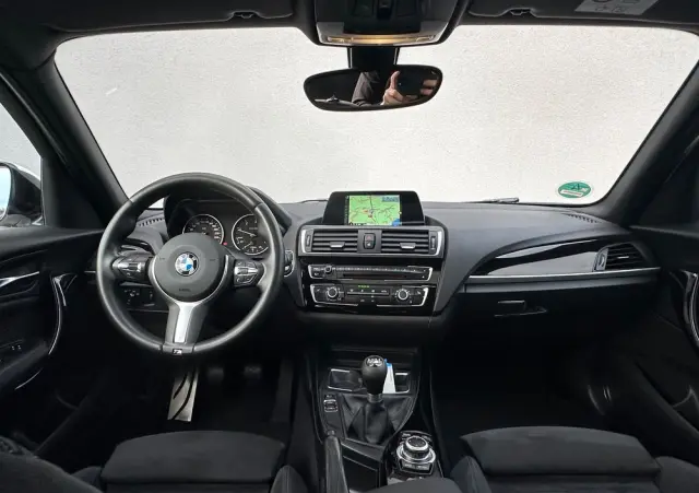 BMW Seria 1 120d Edition M Sport Shadow