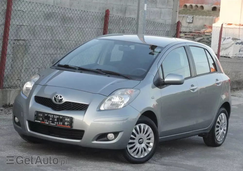 TOYOTA Yaris 1.33 Prestige