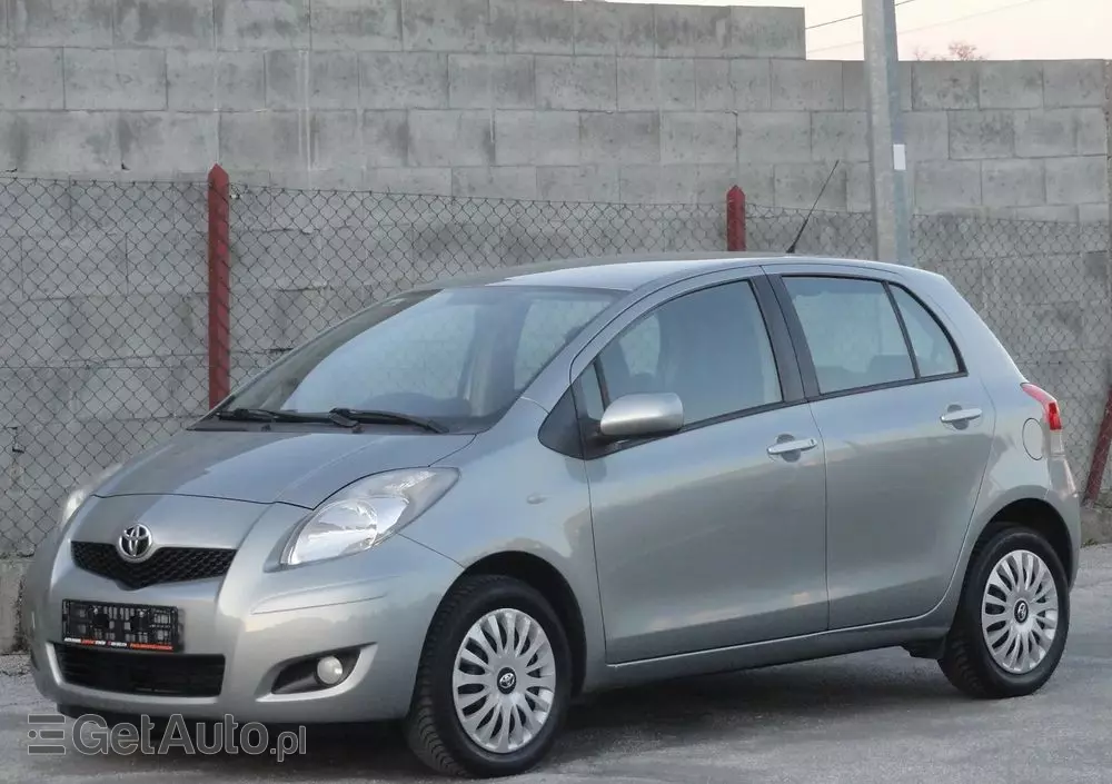 TOYOTA Yaris 1.33 Prestige