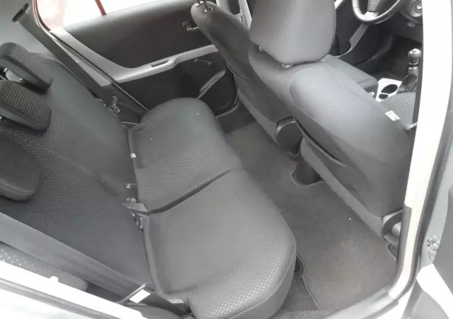 TOYOTA Yaris 1.33 Prestige