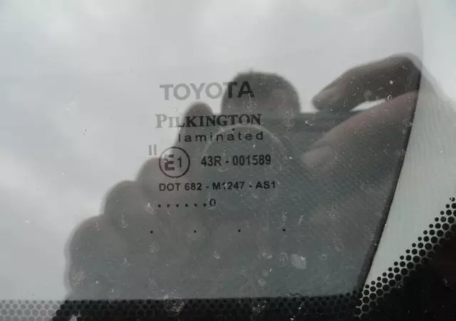 TOYOTA Yaris 1.33 Prestige