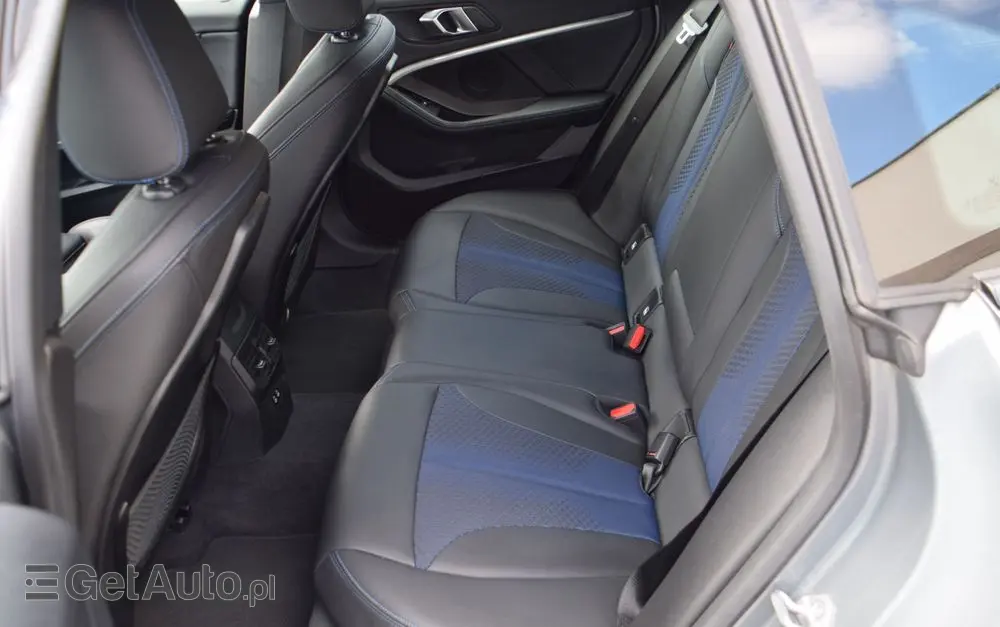 BMW Seria 2 218i M Sport