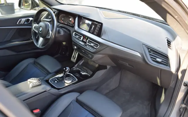 BMW Seria 2 218i M Sport