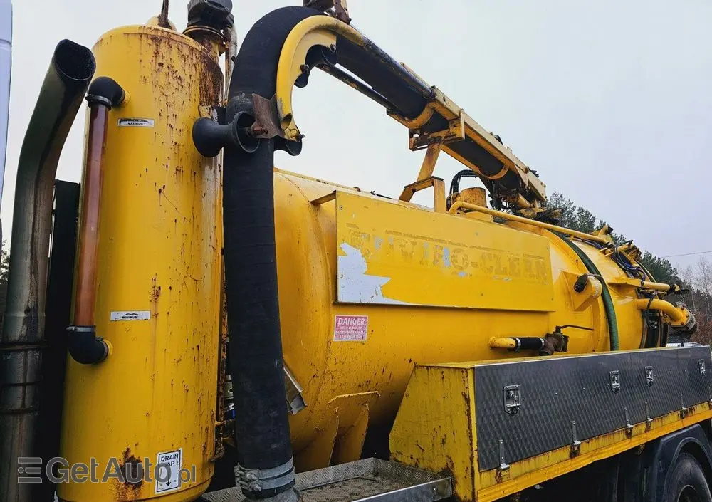 VOLVO FULLER TANKERS 2008 WUKO do zbierania odpadów płynnych 