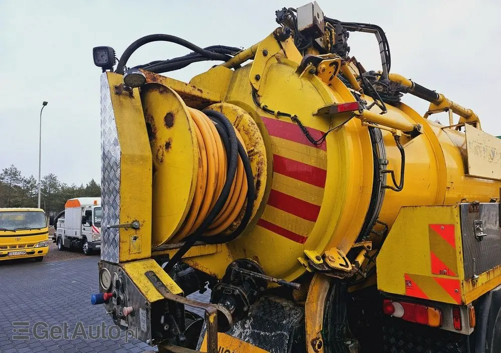 VOLVO FULLER TANKERS 2008 WUKO do zbierania odpadów płynnych 
