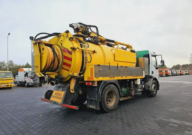 VOLVO FULLER TANKERS 2008 WUKO do zbierania odpadów płynnych 