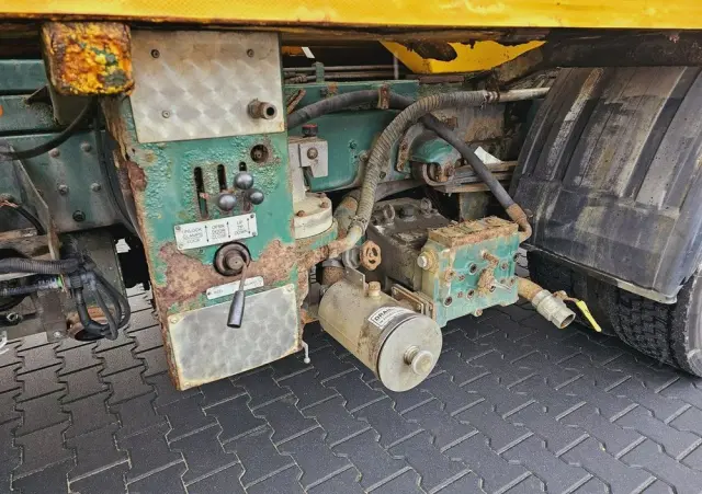 VOLVO FULLER TANKERS 2008 WUKO do zbierania odpadów płynnych 