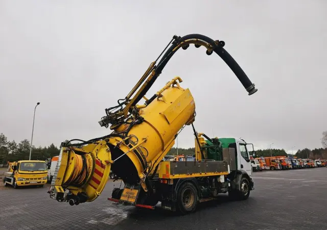 VOLVO FULLER TANKERS 2008 WUKO do zbierania odpadów płynnych 