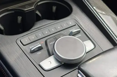 AUDI S5 