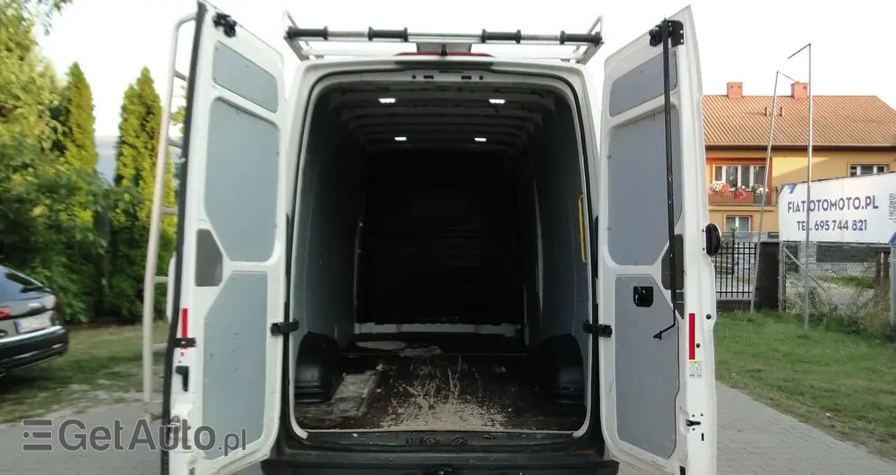 VOLKSWAGEN CRAFTER 