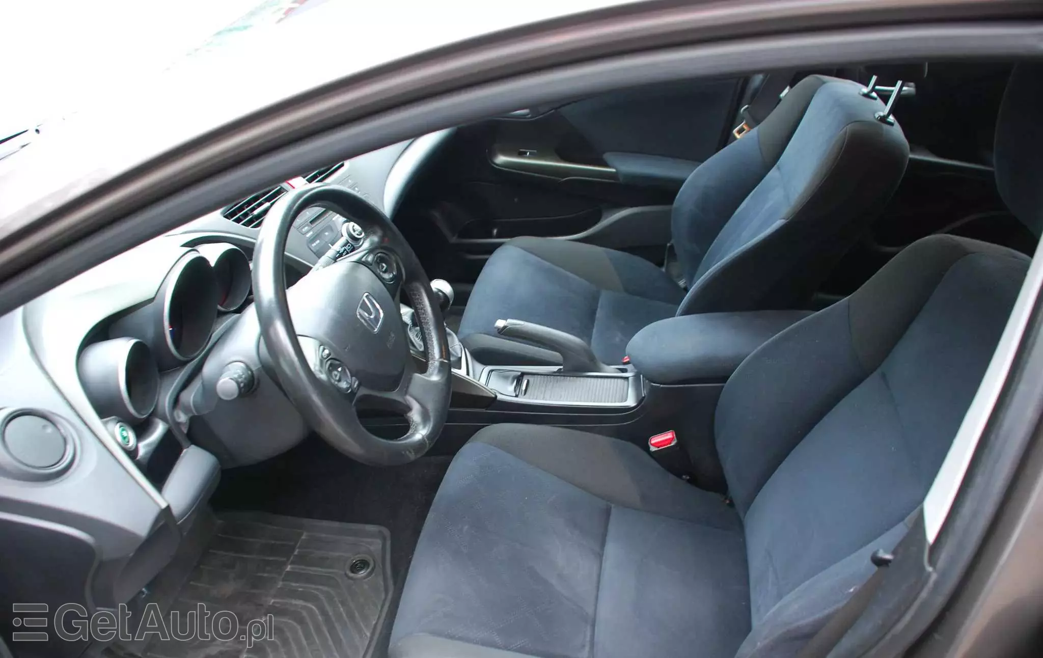 HONDA Civic 1.8i-VTEC Sport