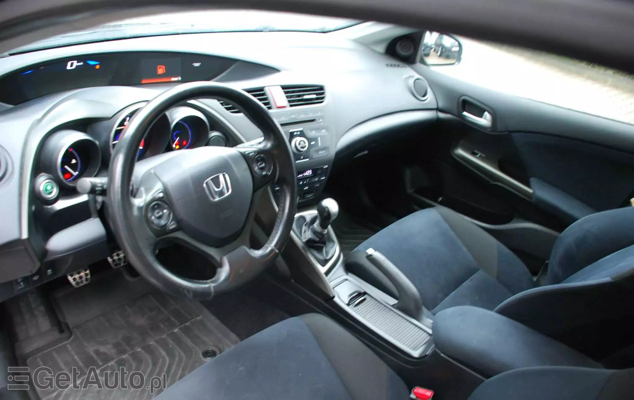 HONDA Civic 1.8i-VTEC Sport