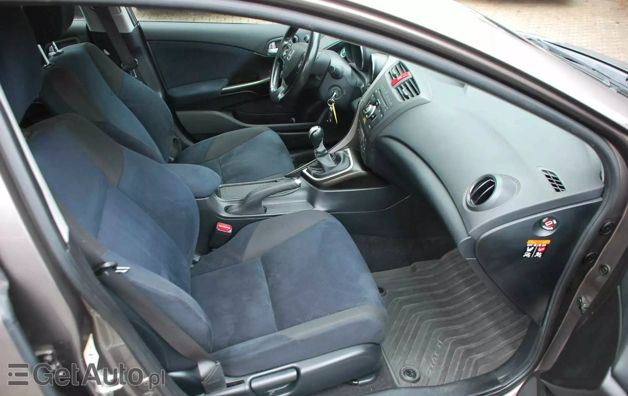 HONDA Civic 1.8i-VTEC Sport