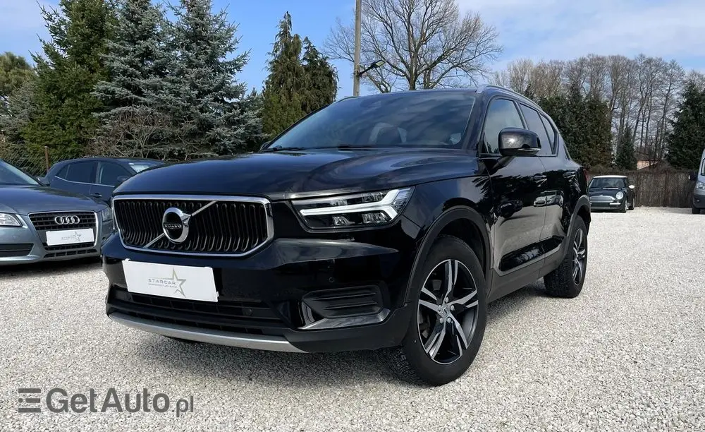 VOLVO XC 40 T3 Geartronic Momentum