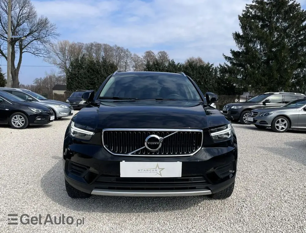 VOLVO XC 40 T3 Geartronic Momentum